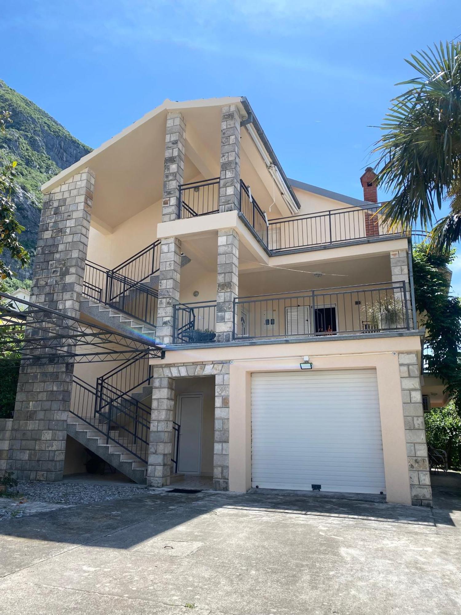 Ferienwohnung Apartman - Dobrota Sun Kotor Exterior foto